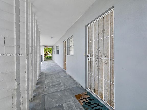 2nd image of 871 NE 195th St APT 202