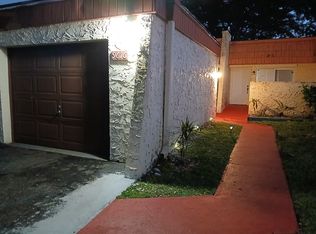 9616 NW 65th St, Tamarac, FL 33321