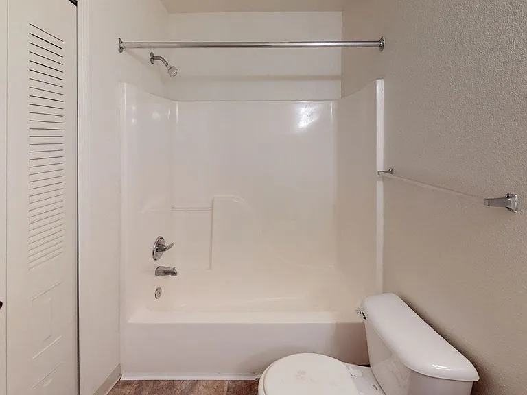 Tracy Creek Apartment Homes — Photo 68