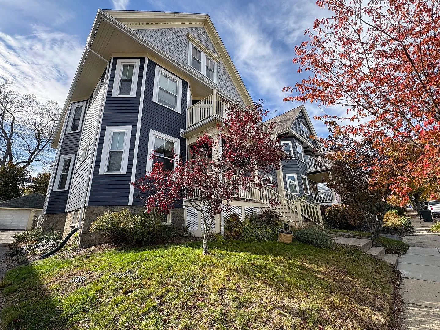 Charming, Spacious 2 Bd, 1 Ba Apartment in Roslindale | Available 11/1 — Photo 2