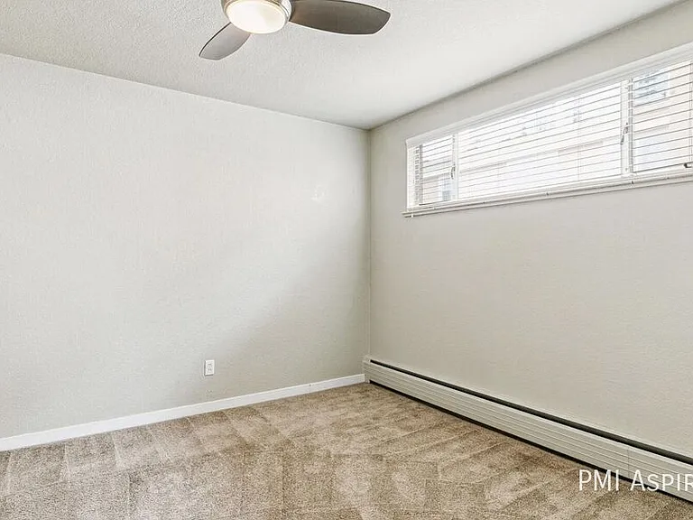59 N Ogden St #10 — Photo 20