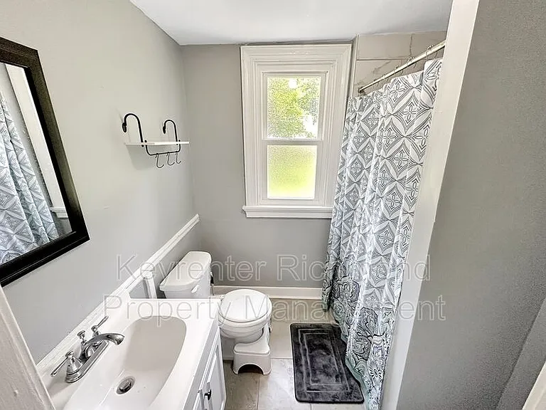3716 Stockton St — Photo 12
