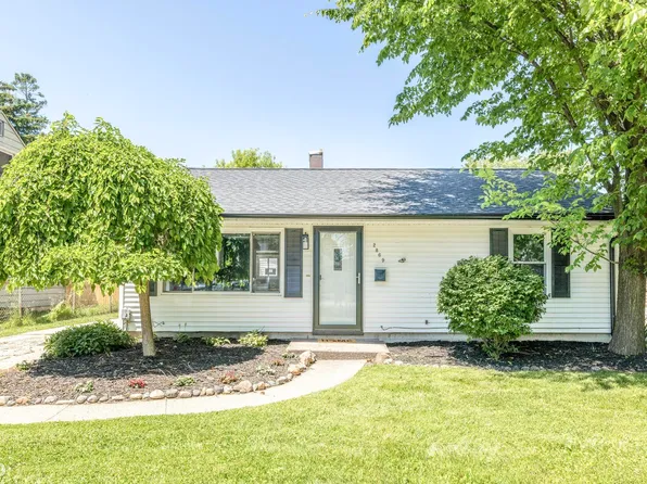 2869 Electric Ave, Port Huron, MI 48060