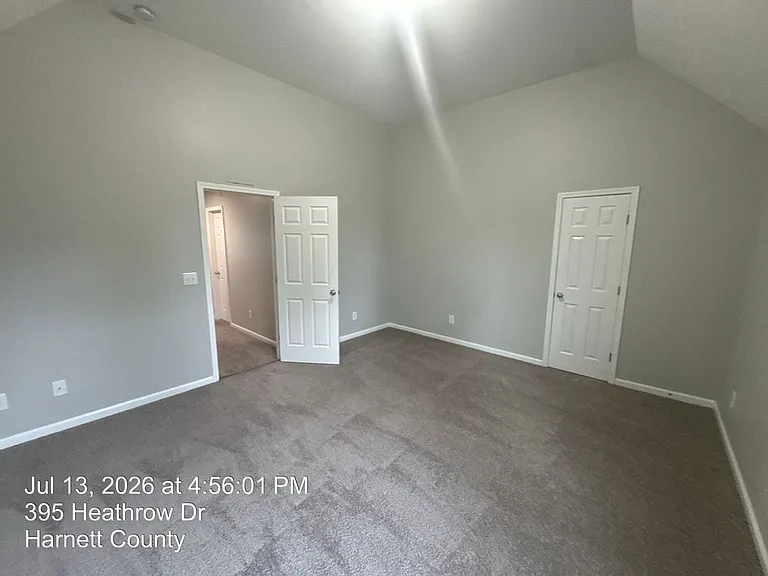 395 Heathrow Dr — Photo 35