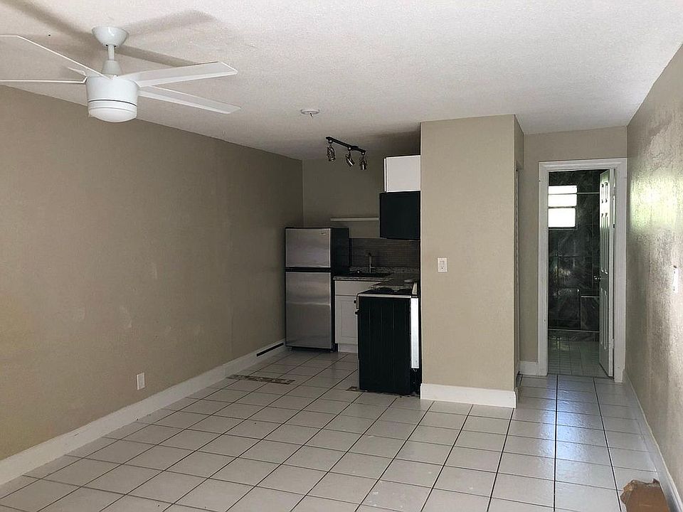 1st image of 1701 SW 22nd St APT C