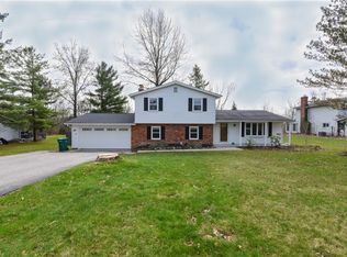 11115 Kimmeridge Trl, Newbury, OH 44065