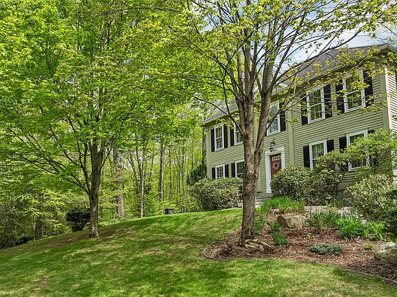 3rd image of 9 Wildwood Road