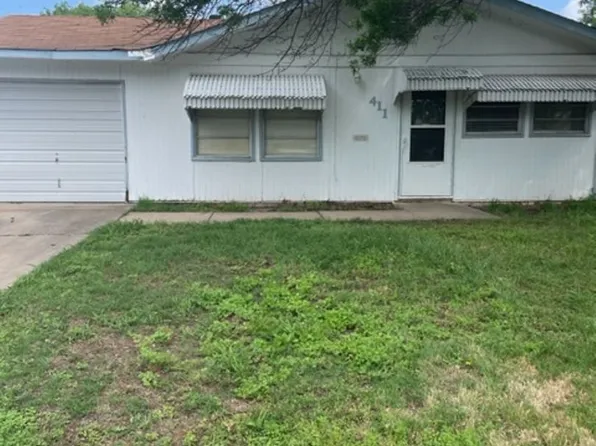 411 NW Lindenwood Dr, Bartlesville, OK 74003