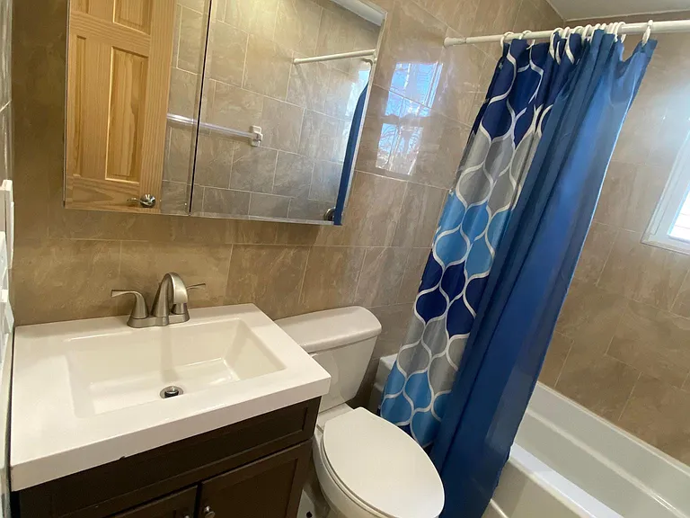 224 Woodbine St #3 — Photo 7