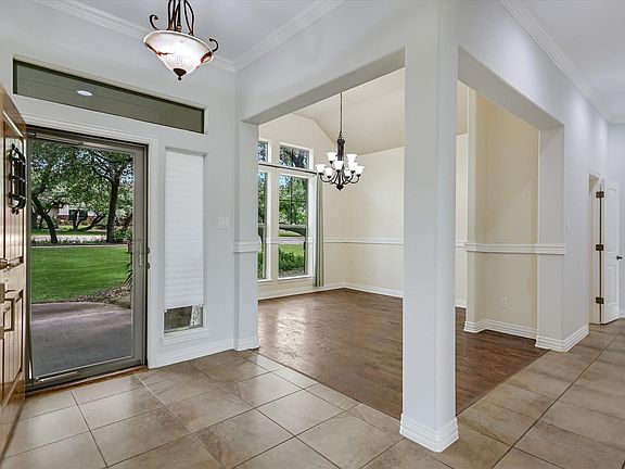 4th image of 101 Paloma Pl