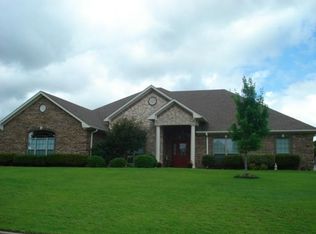 3805 Clarkway Pl, Longview, TX 75605