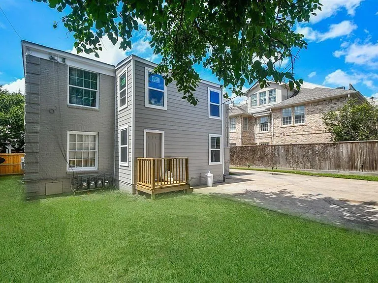 2718 Wroxton Rd #3 — Photo 5