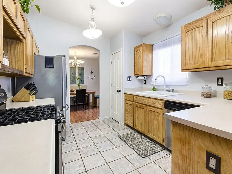 2416 Big Pine Dr NW — Photo 9