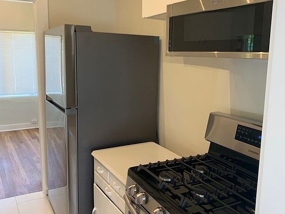 3rd image of 1509 E 9th St #B21103154