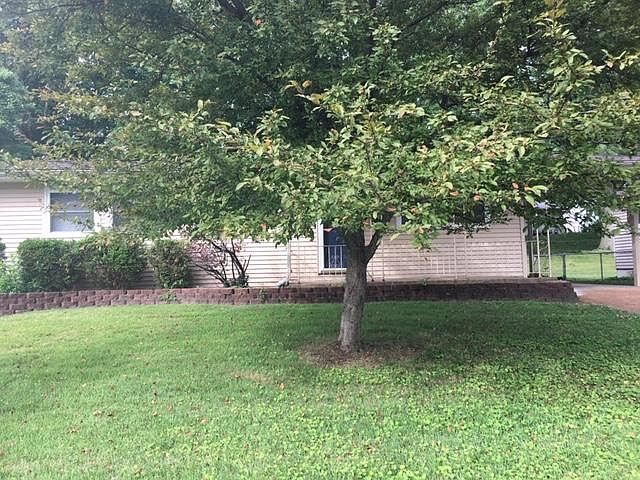 1st image of 800 Undercliff Dr