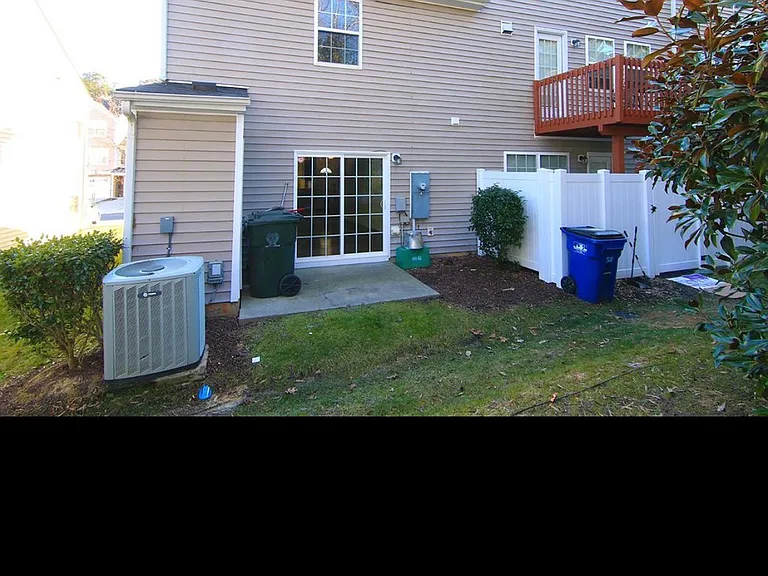 8843 Thornton Town Pl — Photo 12