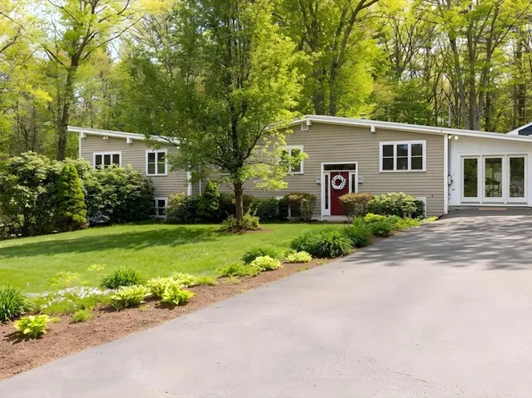 193 Orchard St, Millis, MA 02054