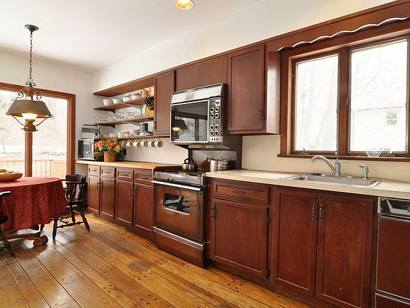 4th image of 45 Dorchester Ave