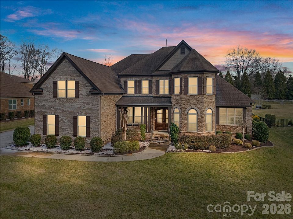 1st image of 1316 Delaney Dr