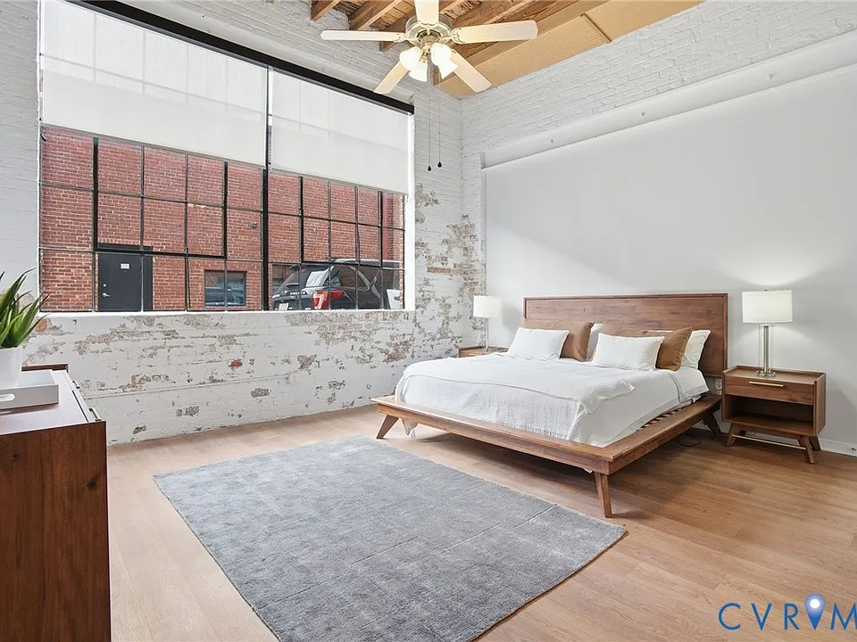 1716 Summit Ave #14