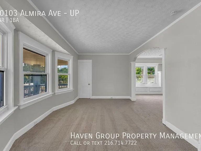10103 Almira Ave #UP — Photo 5