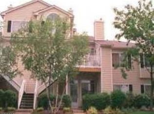 5 Wentworth Rd, Bedminster, NJ 07921