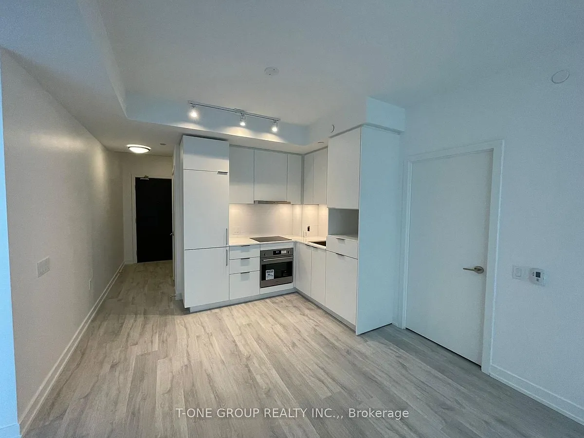 Building Photo - 7 Golden Lion Hts #2305