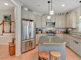 572 Farmview Rd, Stanardsville, VA 22973