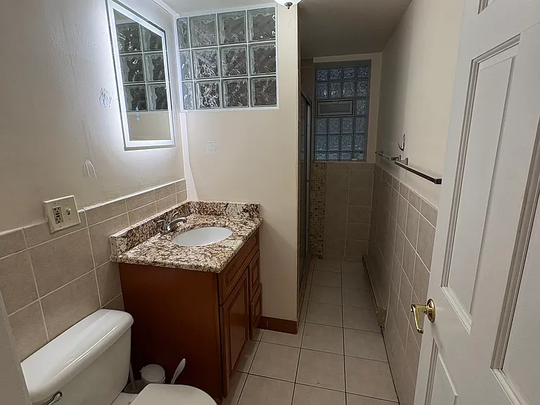 2743 N Hampden Ct #1E — Photo 17
