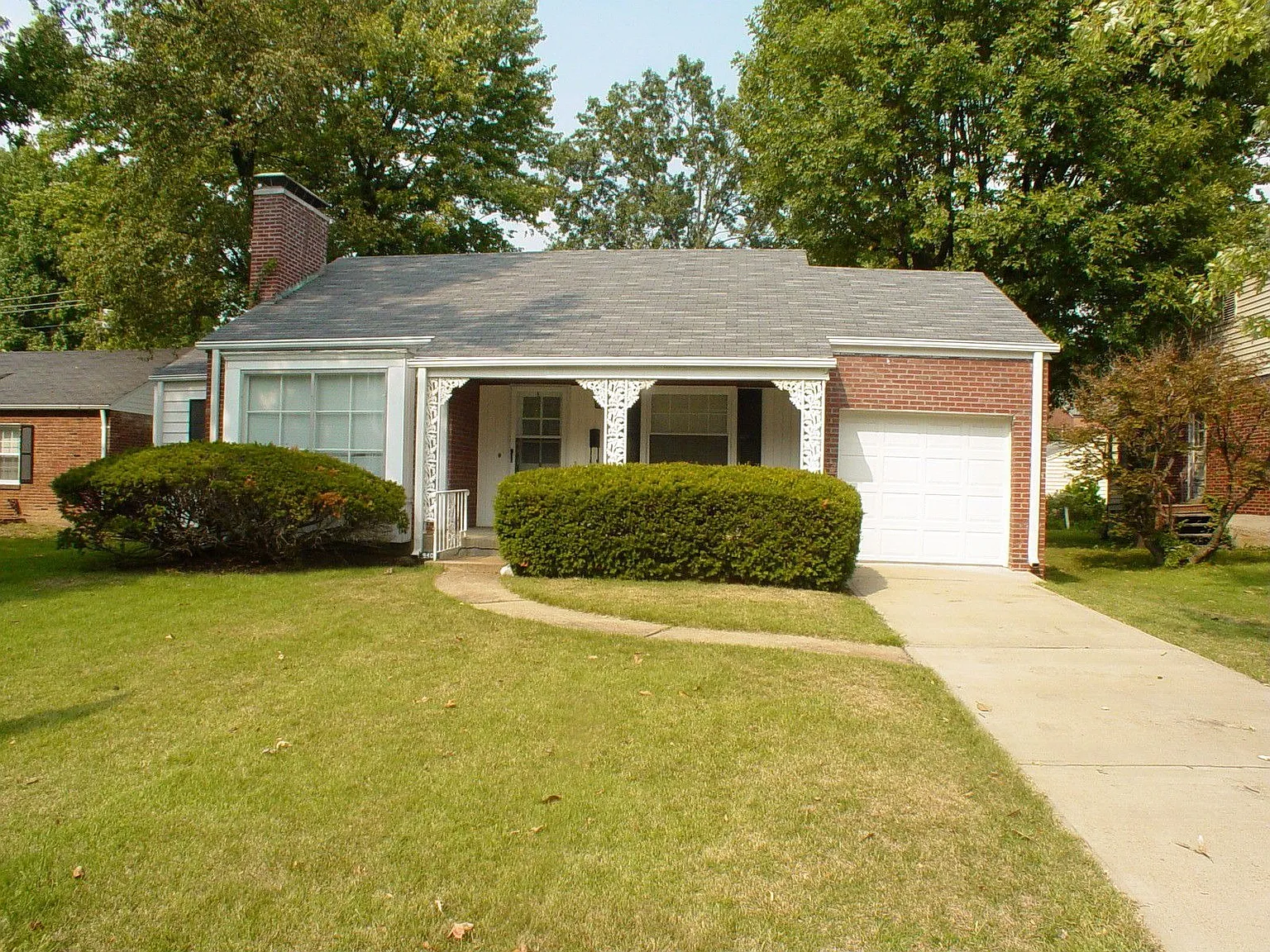 9401 Parkside Dr photo 1