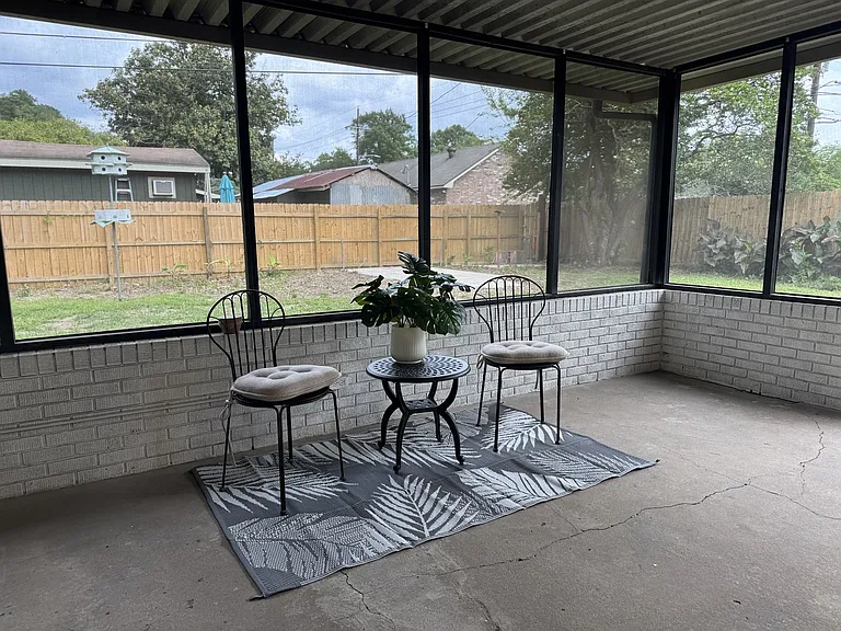 214 Sunny Ln — Photo 31