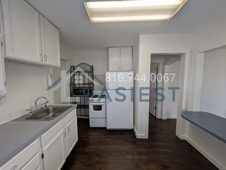 10912 E M 350 Hwy — Photo 7
