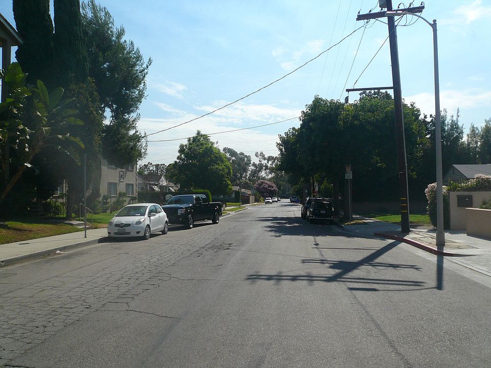 Street - N View