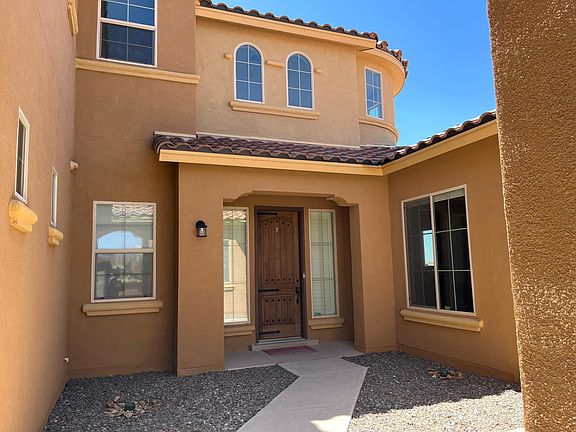 2nd image of 617 Sierra Verde Way NE
