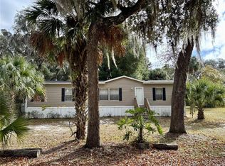 111 Little Orange Lake Dr, Hawthorne, FL 32640