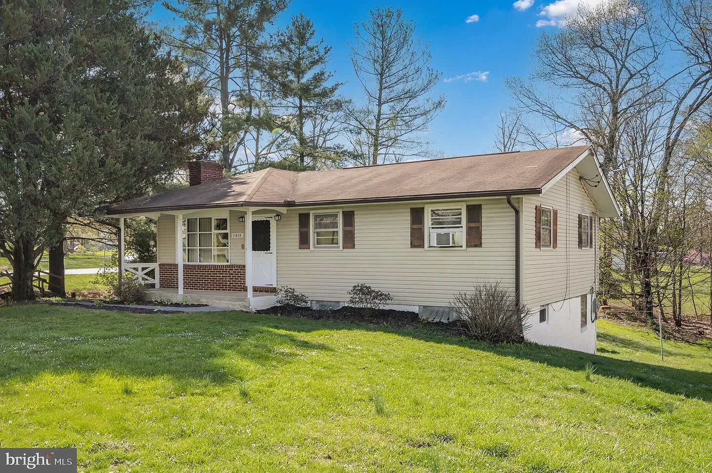 11623 Daysville Rd photo 1