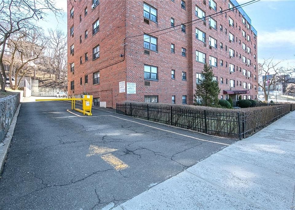 1st image of 222 N Broadway APT 5D