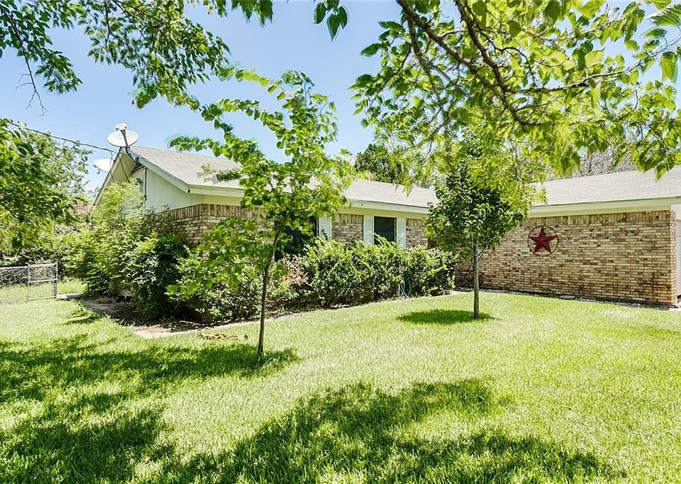 1st image of 135 Indian Mountain Ct
