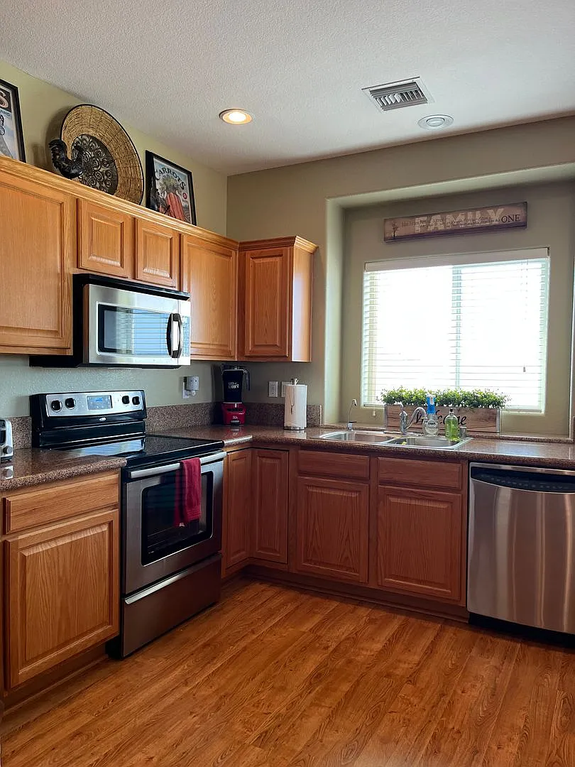 Winter Vacation Rental - 3 Bedroom/3 Bath Condo — Photo 4