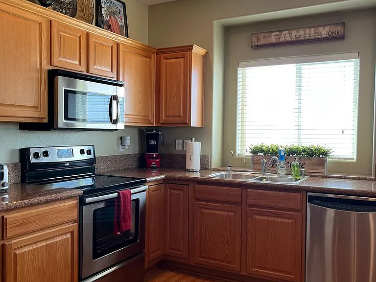 3575 McCormick Blvd #D201 — Photo 4