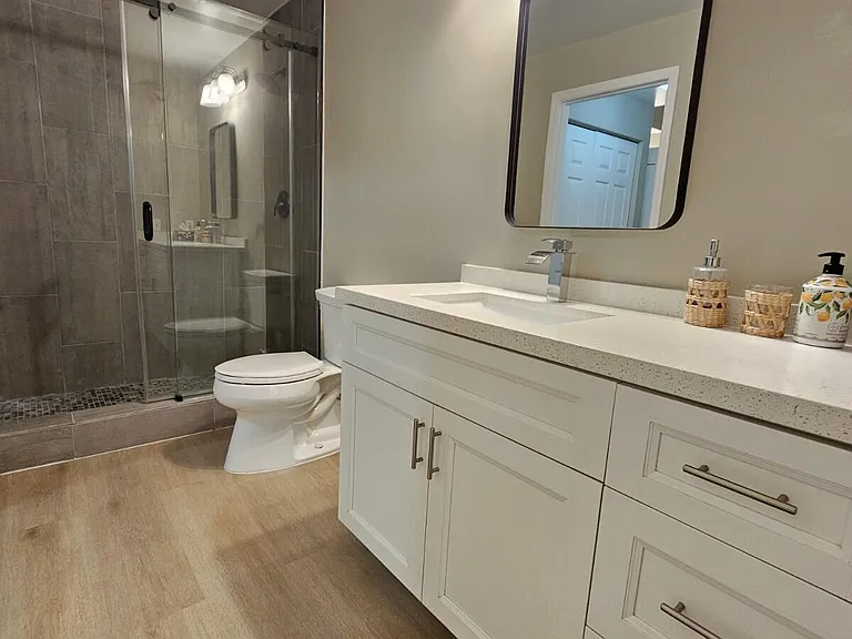 780 Sapodilla Ave #105 — Photo 21