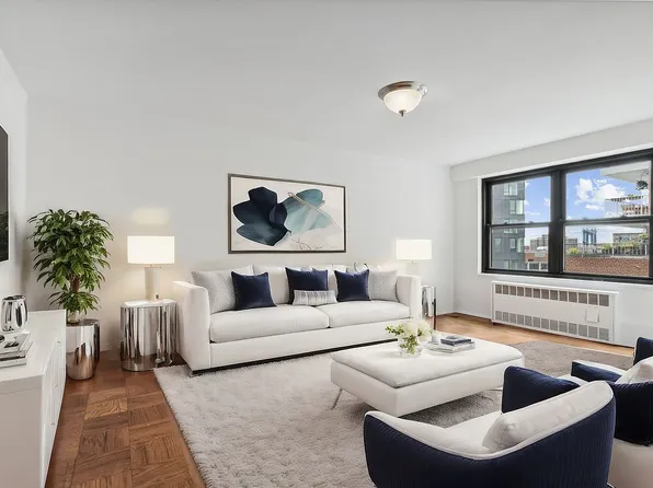 417 Grand St #E1805, New York, NY 10002