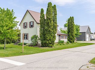 11812 Superior St, Malahide, ON N0L2J0