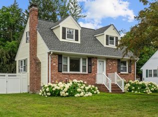 10 Poplar St, Framingham, MA 01701