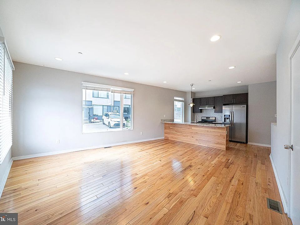 1st image of 706 N 7th St Floor 1