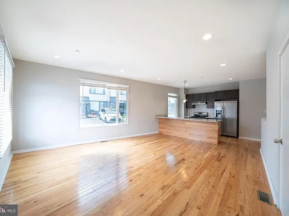 706 N 7th St Floor 1, Philadelphia, PA 19123