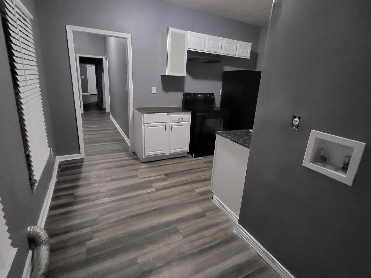 2 bed, 900 sqft, $1,050 — Photo 2