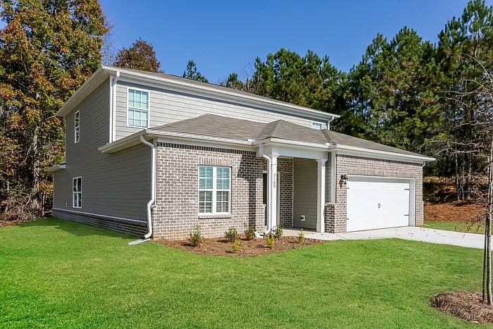 5 bed, 3.0 bath, 2801 sqft, $2,345 — Photo 4