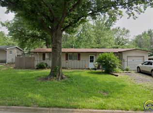 1213 SW Clontarf St, Topeka, KS 66611