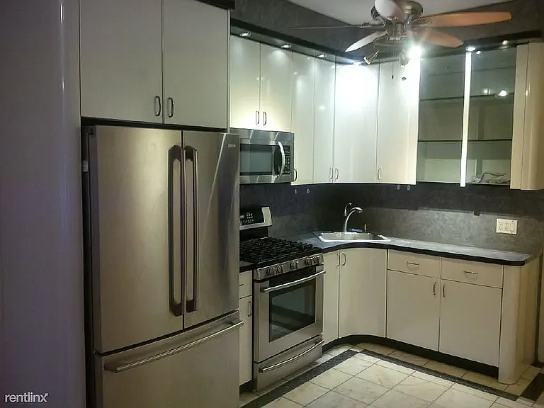 2490 E 21st St #2 — Photo 7